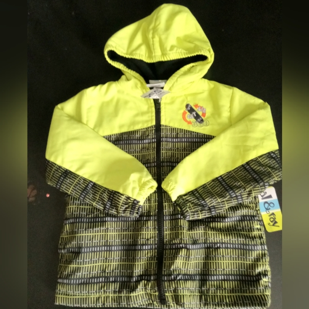 New hooded boys coat size 4T skateboard logo